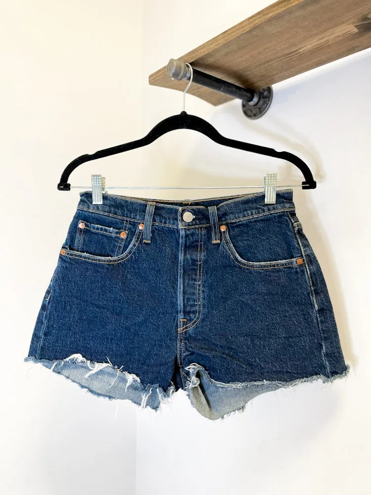 Vintage Levi Cutoff Shorts 27